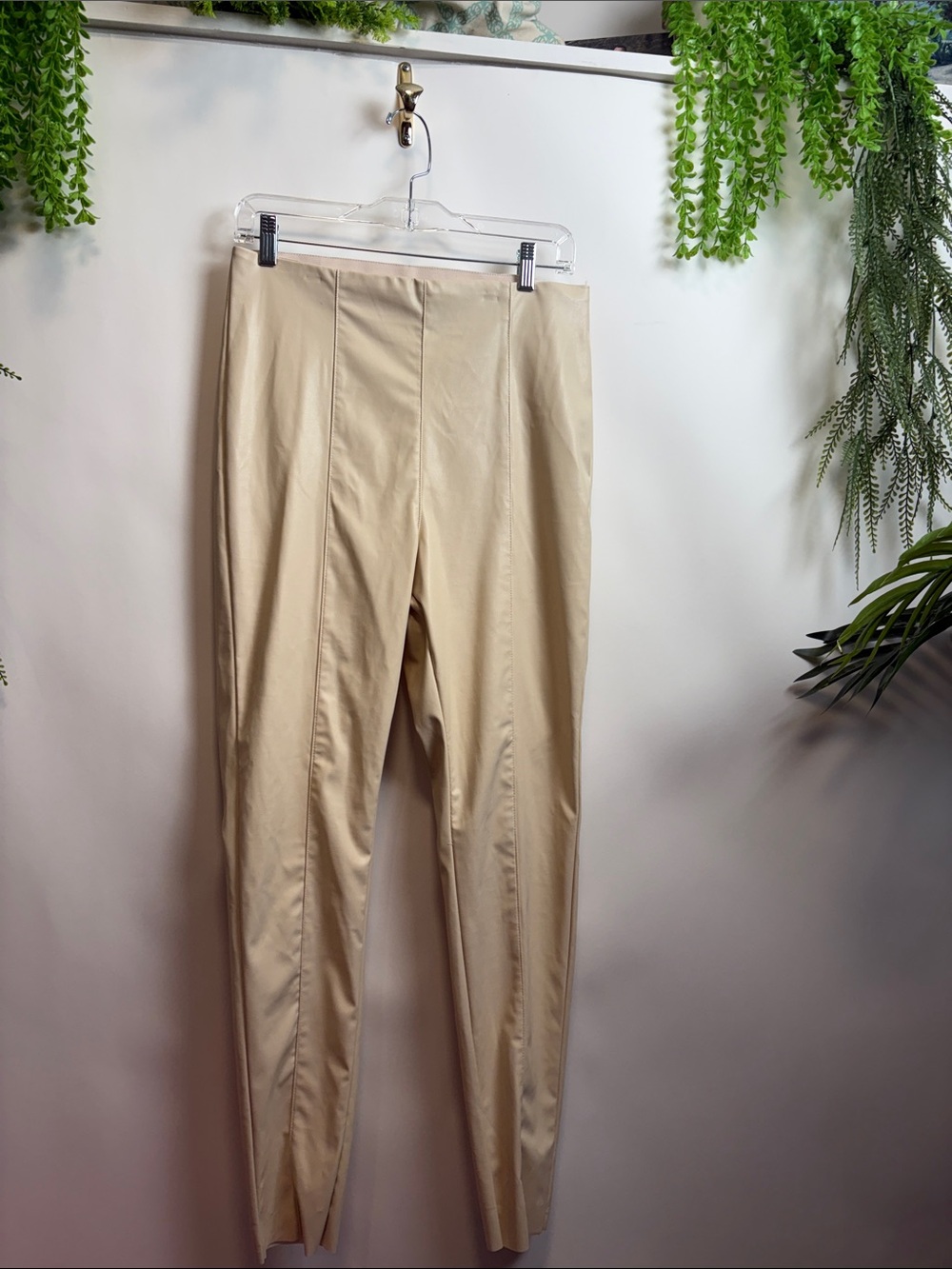 H&M Slim High-Waist Cream faux leather skinny pants